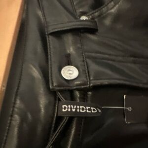 Divided Black Skinny Pants